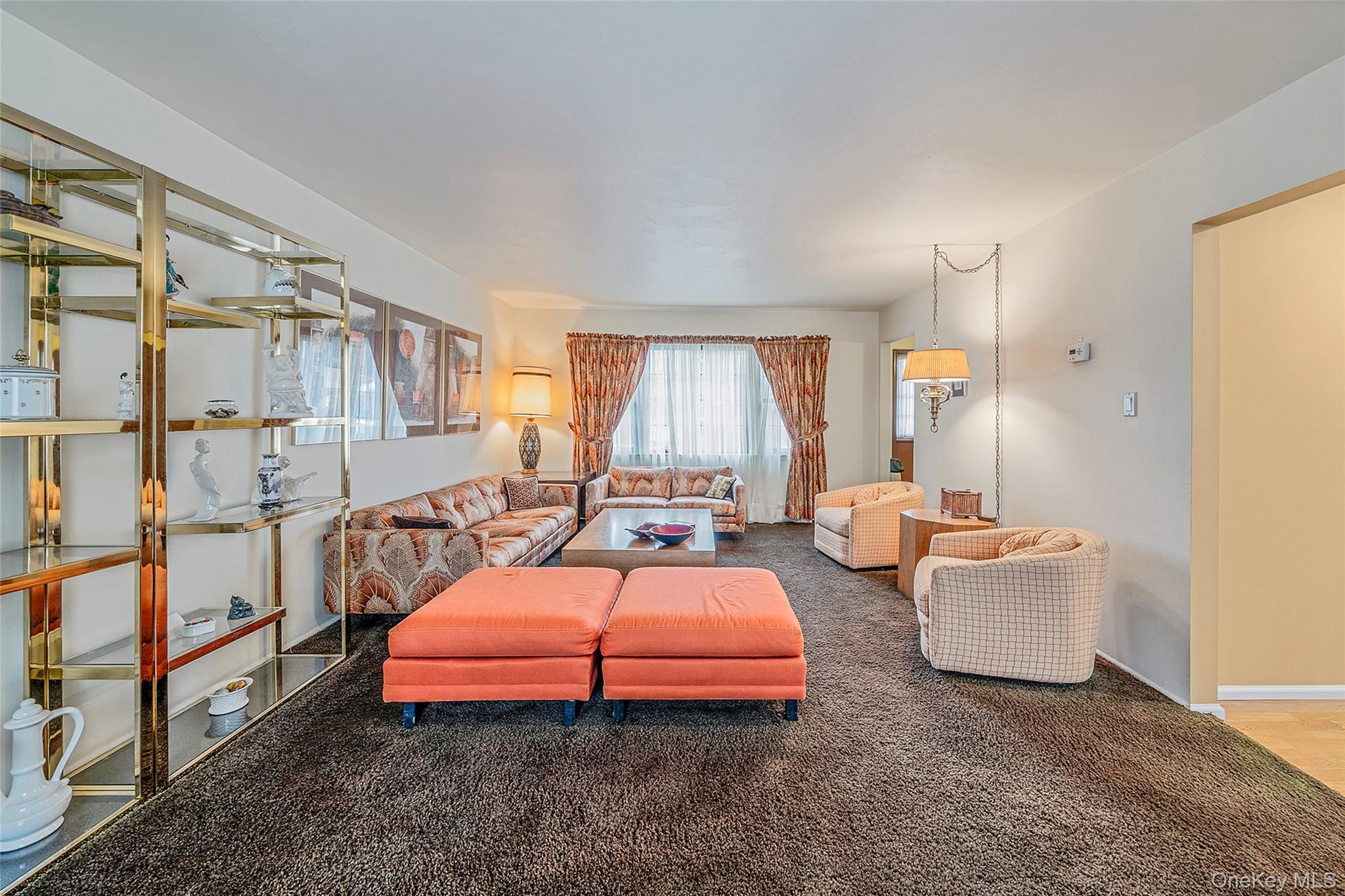 10 Penelope Drive, East Setauket, NY 11733