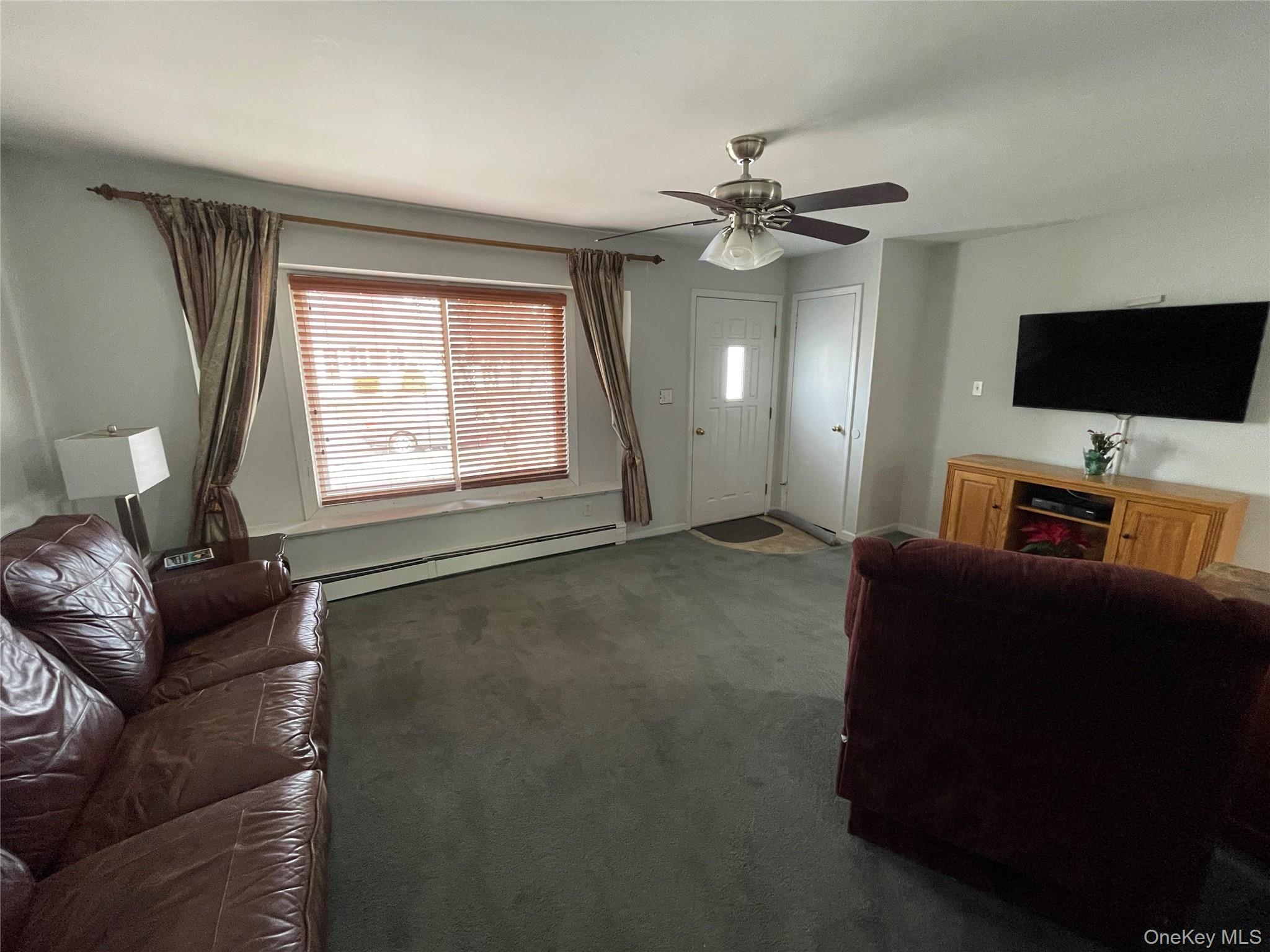 413 37th Street, Lindenhurst, NY 11757