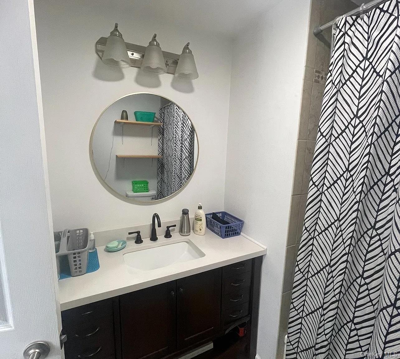 8 Hideaway Lane # 4, Marlboro, NY 12542