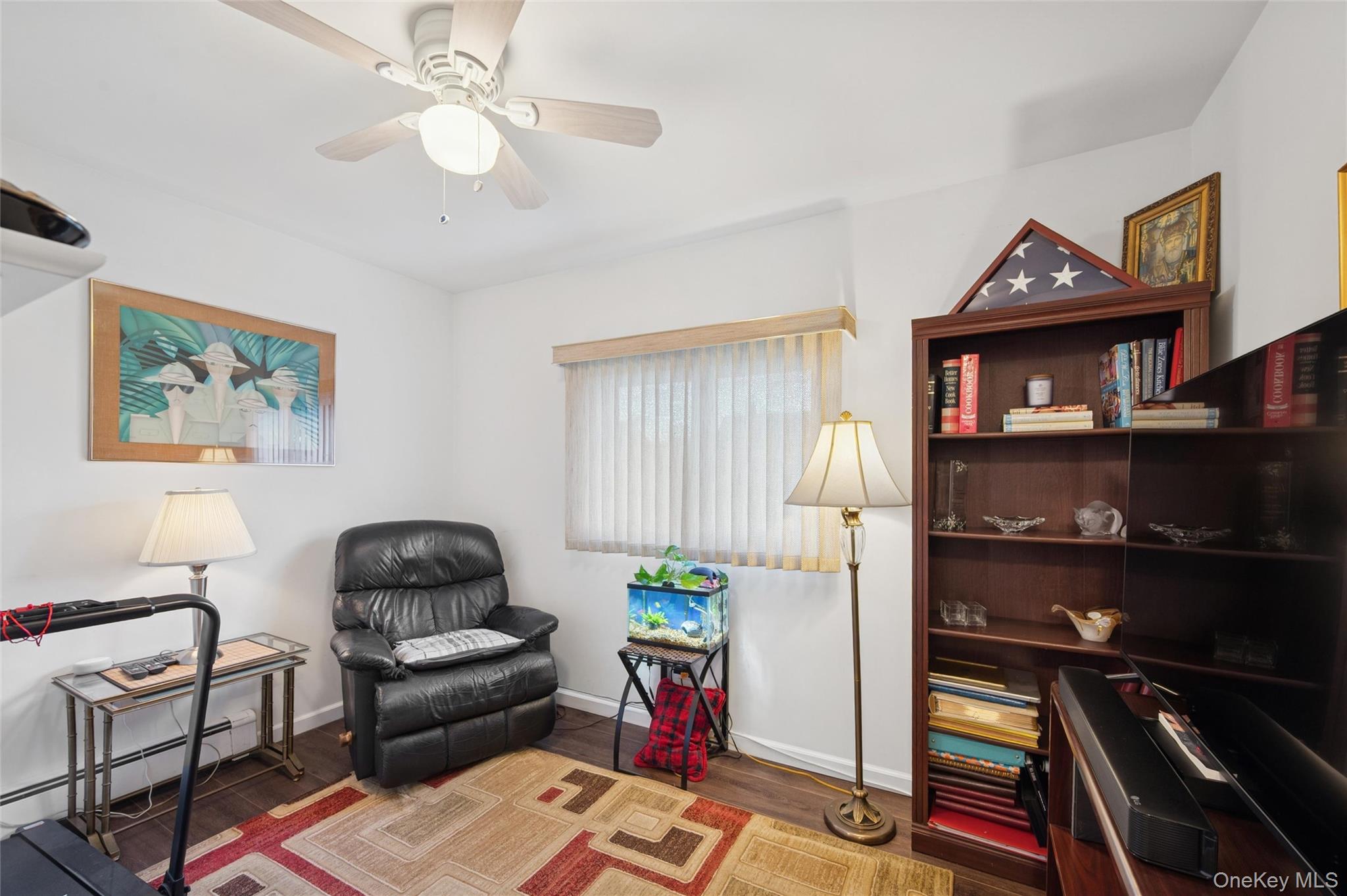 14 March Lane, Westbury, NY 11590