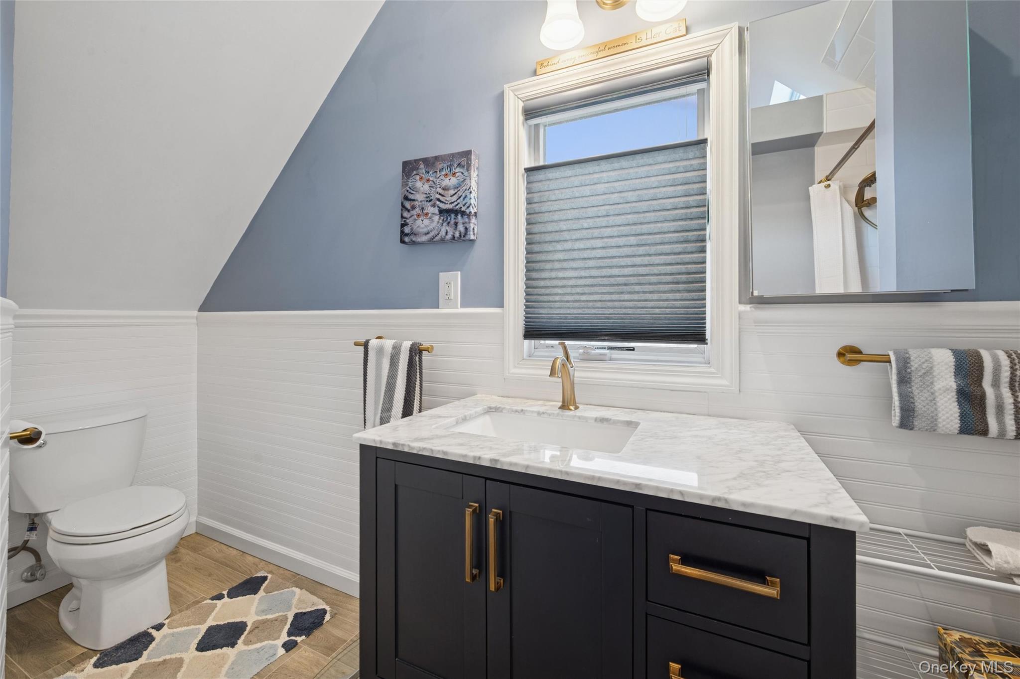 14 March Lane, Westbury, NY 11590