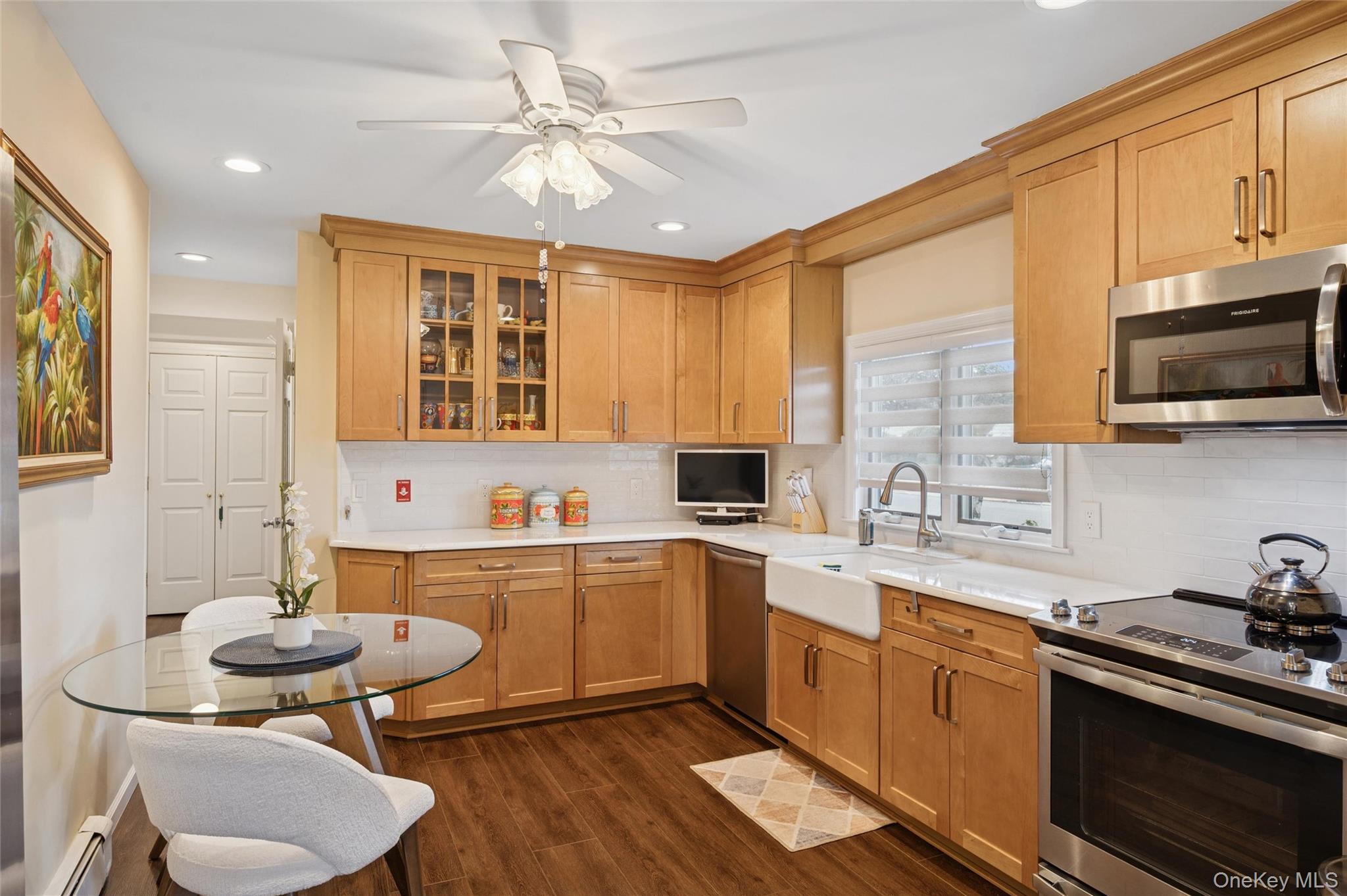 14 March Lane, Westbury, NY 11590