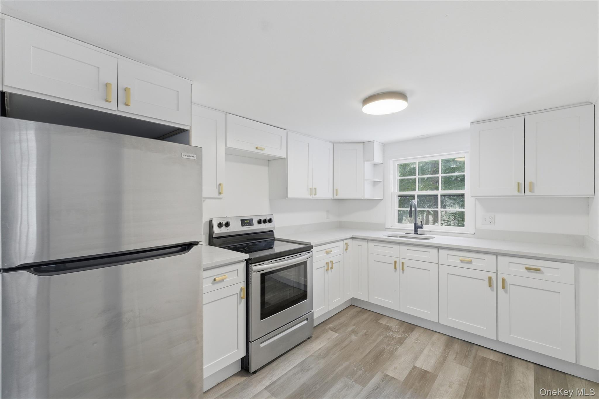 63 Parksville Road, Pleasant Valley, NY 12569