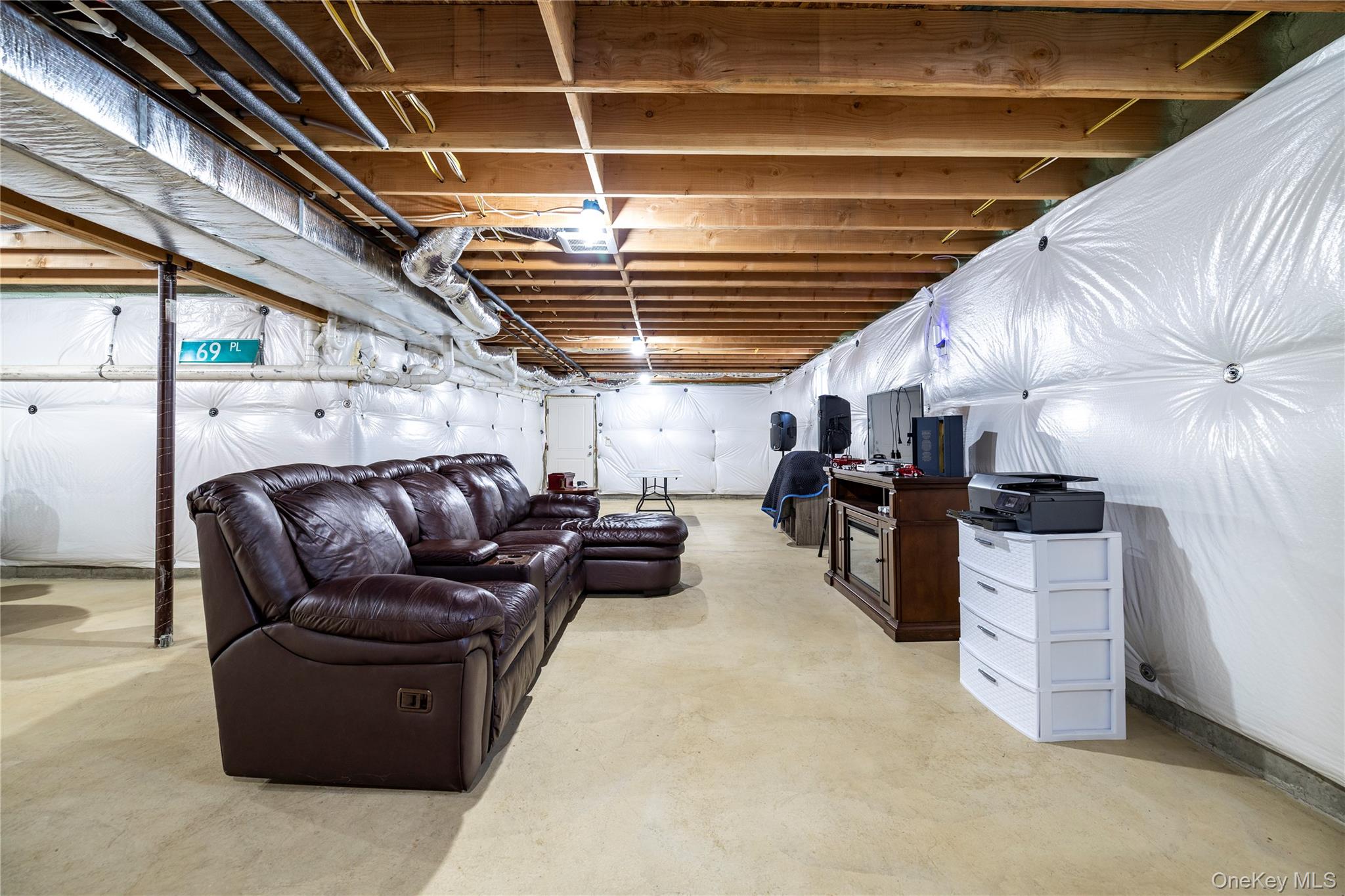 9 Shaw Lane, East Moriches, NY 11940