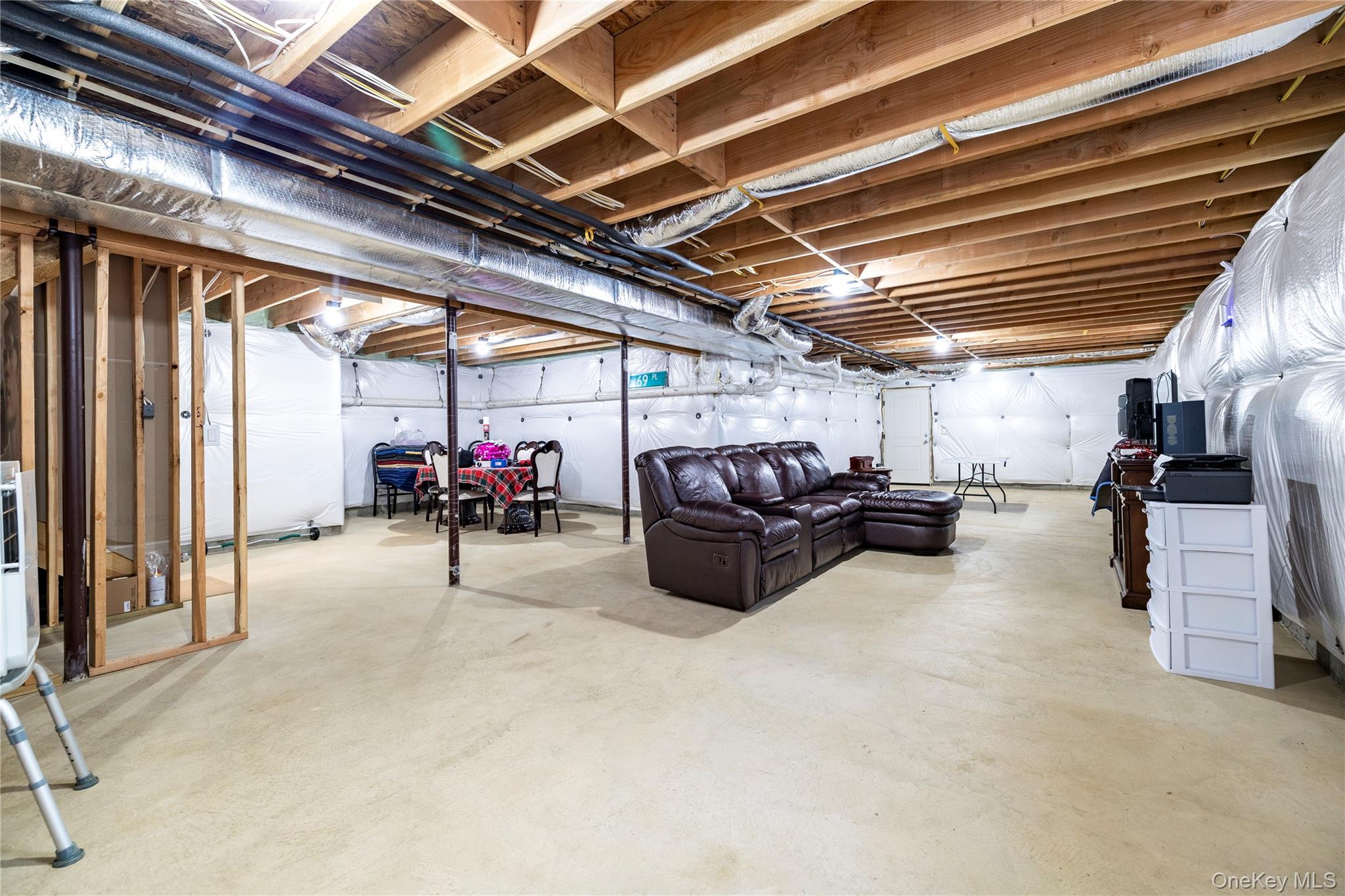 9 Shaw Lane, East Moriches, NY 11940