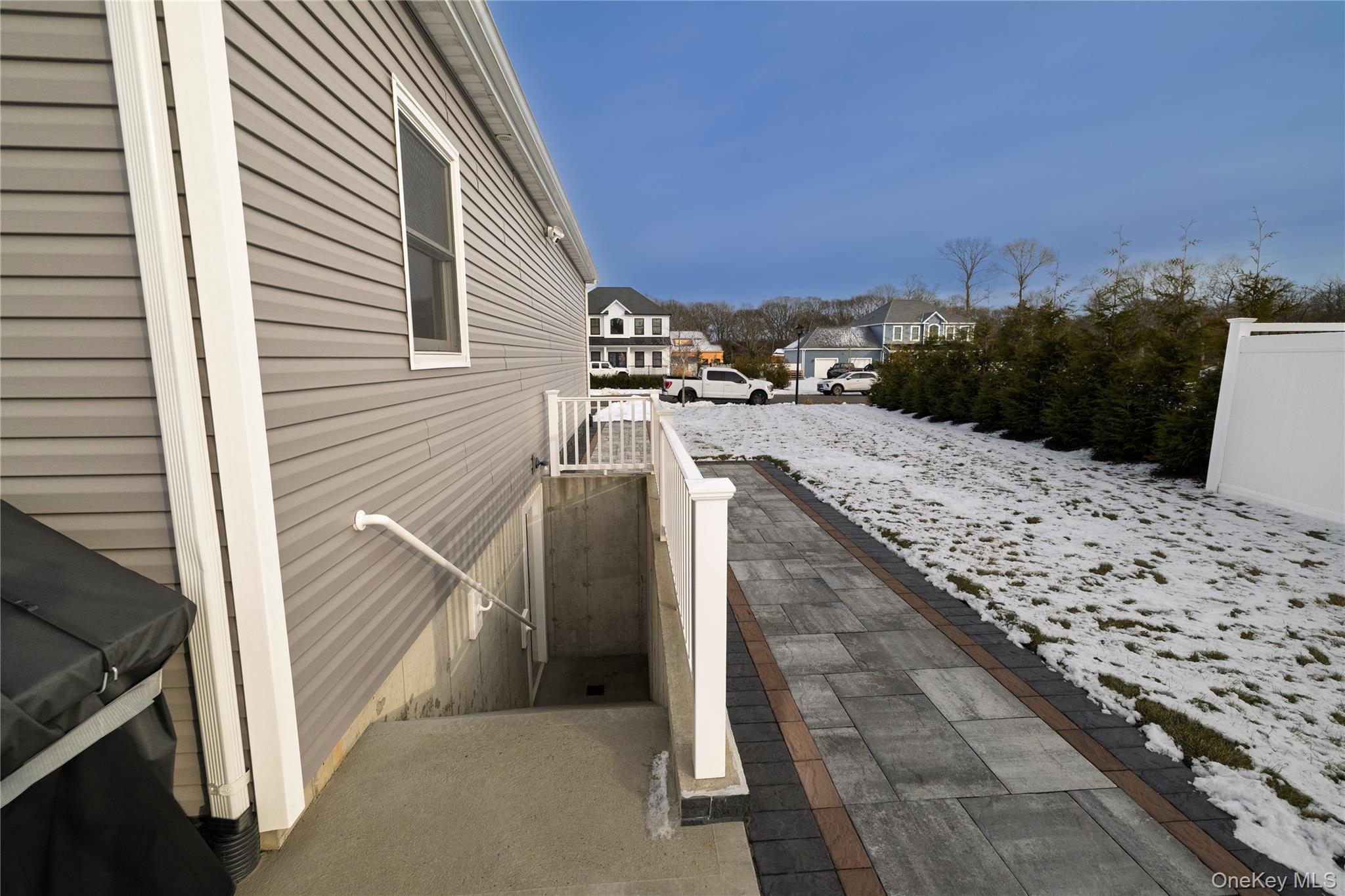 9 Shaw Lane, East Moriches, NY 11940