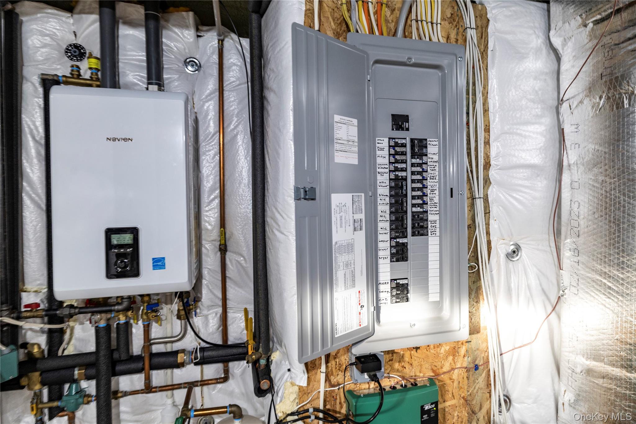 9 Shaw Lane, East Moriches, NY 11940