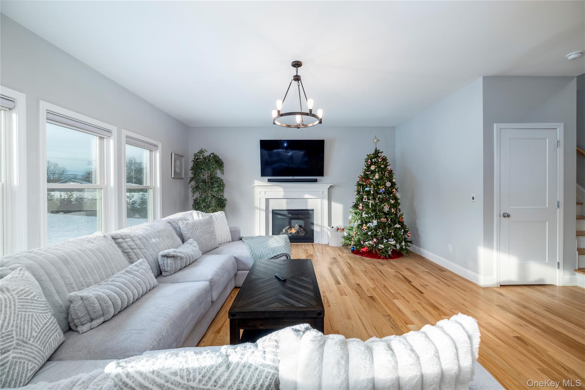 9 Shaw Lane, East Moriches, NY 11940