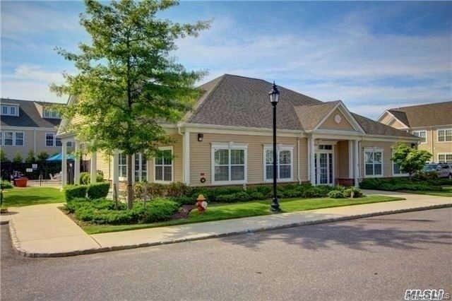 67 Warwick Drive, Massapequa, NY 11758