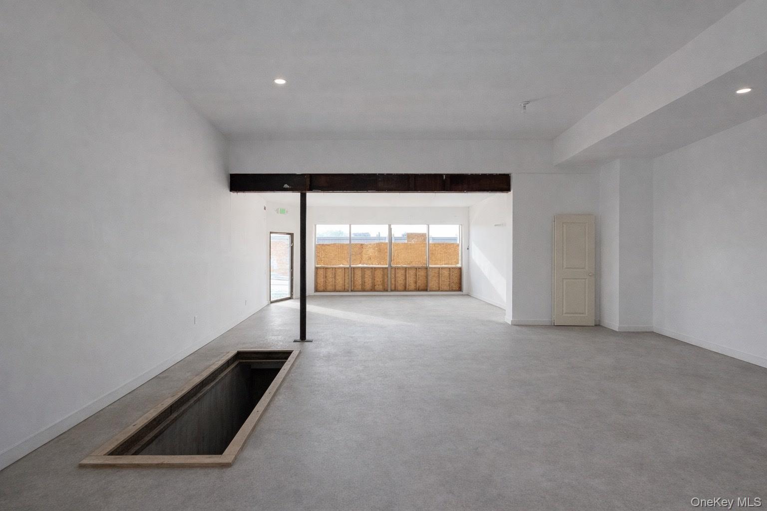 579 Main Street, Poughkeepsie, NY 12601