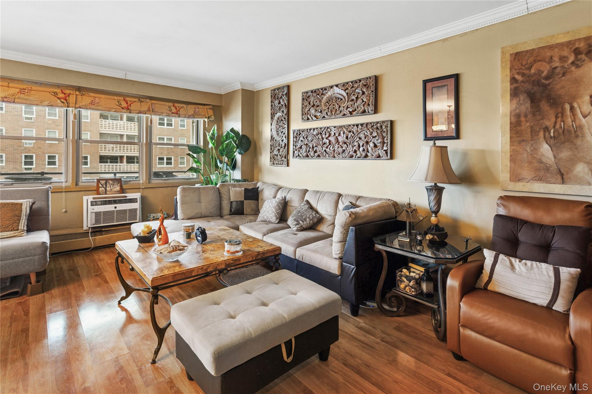 25 Neptune Boulevard # 2T, Long Beach, NY 11561