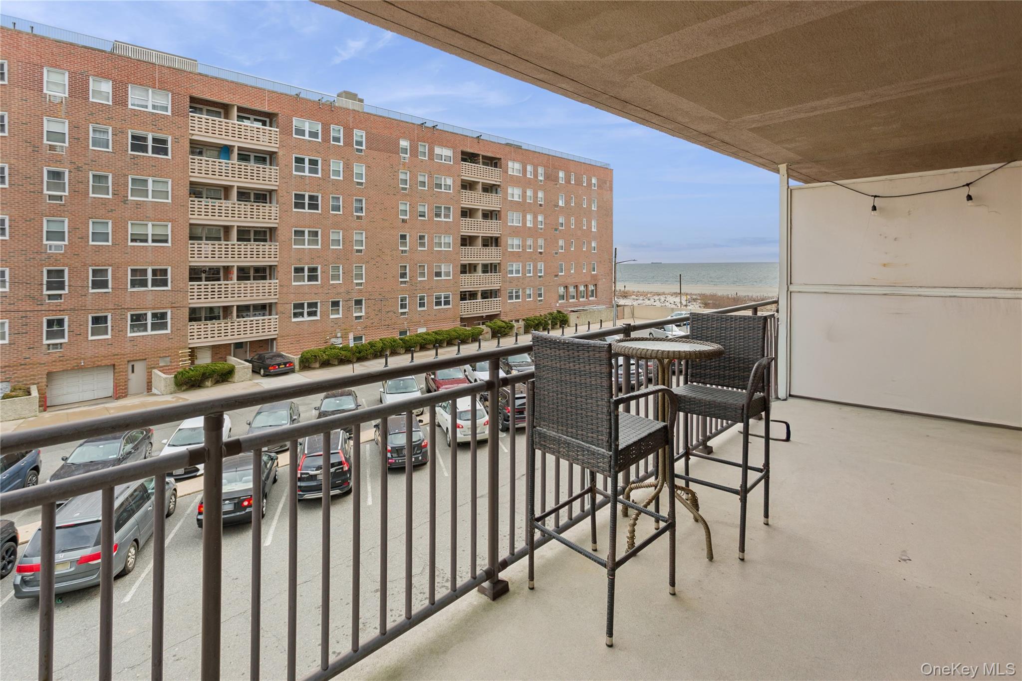 25 Neptune Boulevard # 2T, Long Beach, NY 11561