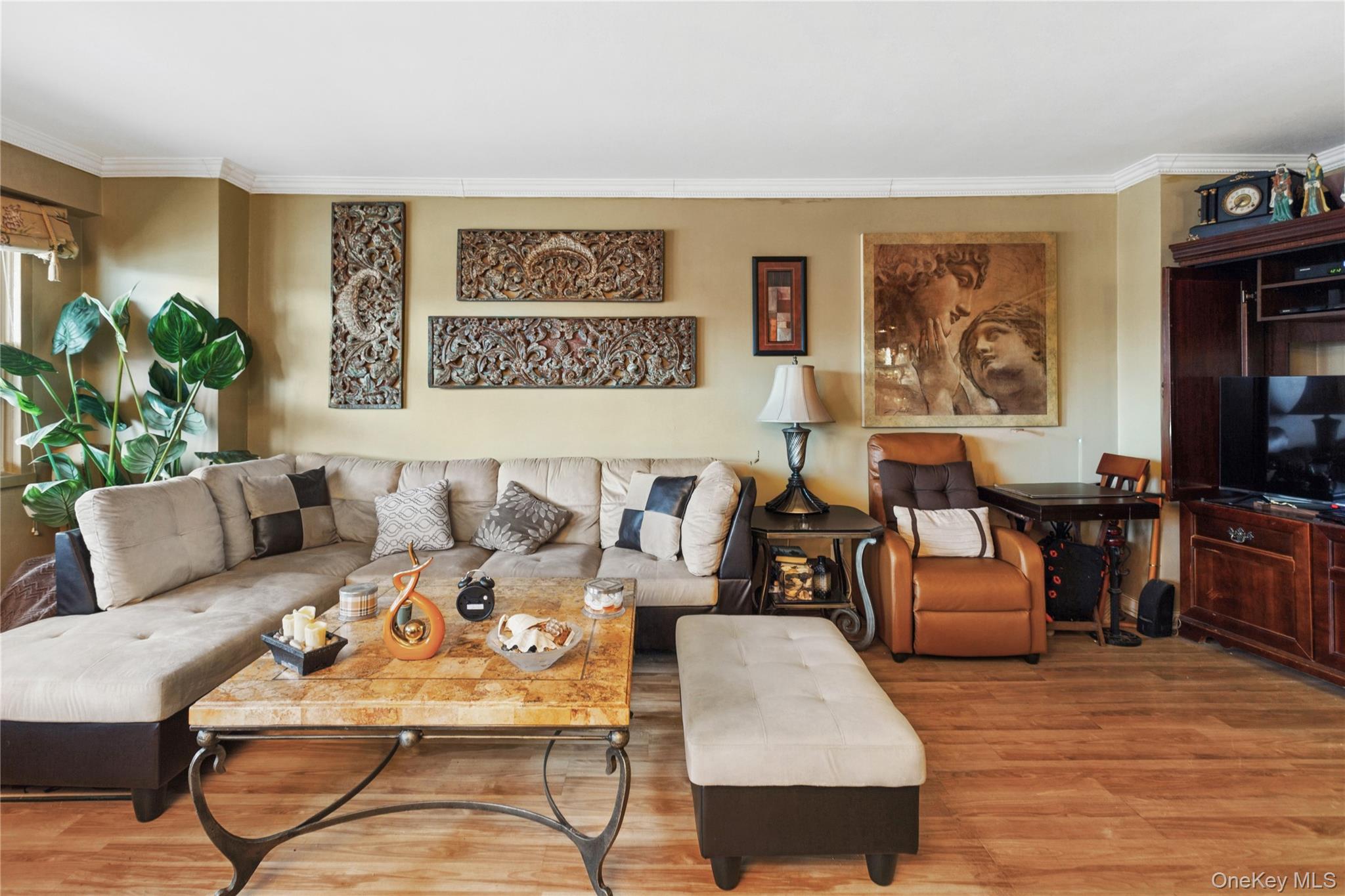 25 Neptune Boulevard # 2T, Long Beach, NY 11561