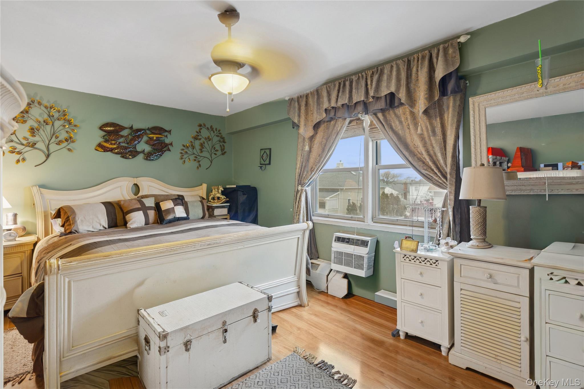 25 Neptune Boulevard # 2T, Long Beach, NY 11561