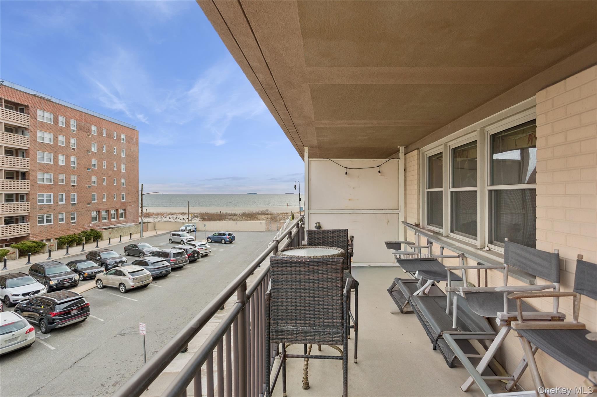 25 Neptune Boulevard # 2T, Long Beach, NY 11561