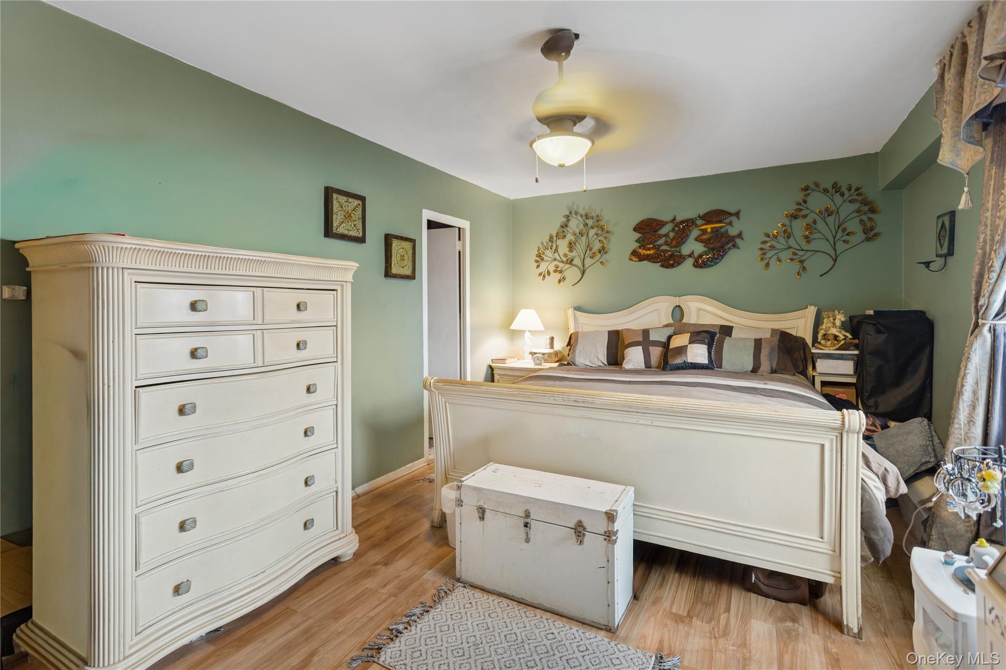 25 Neptune Boulevard # 2T, Long Beach, NY 11561