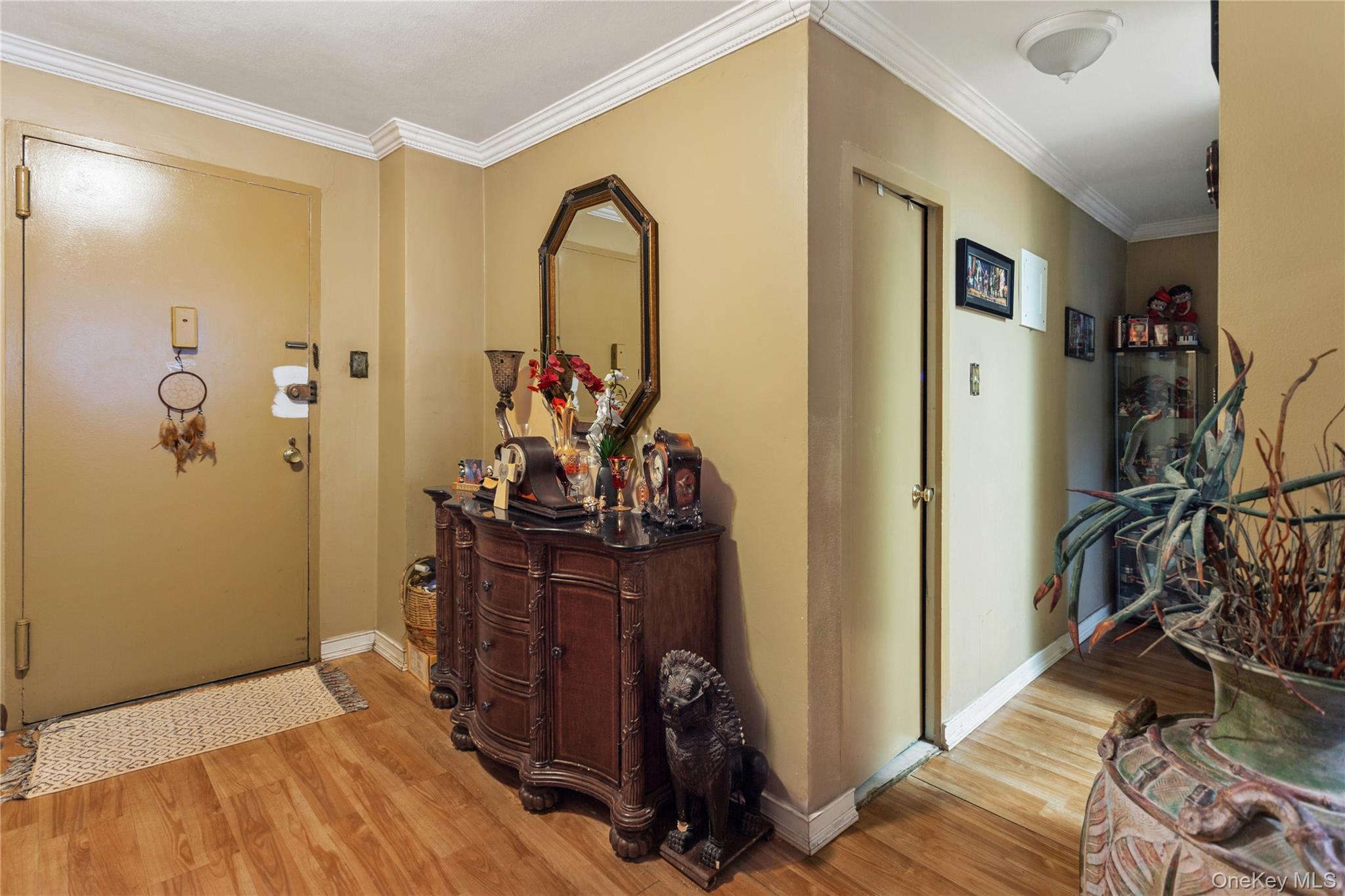 25 Neptune Boulevard # 2T, Long Beach, NY 11561