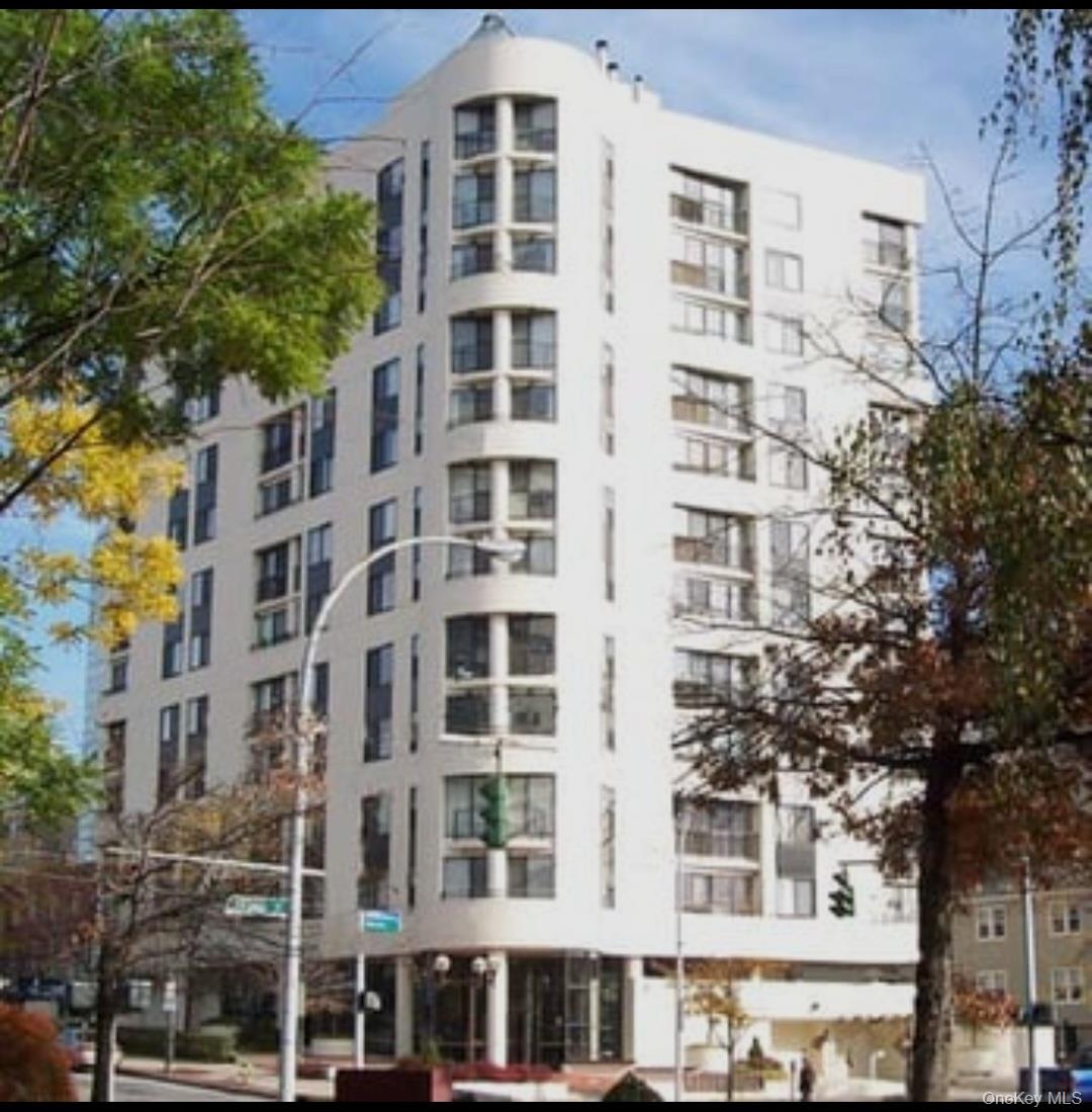 10 Cottage Place # 2A, White Plains, NY 10601