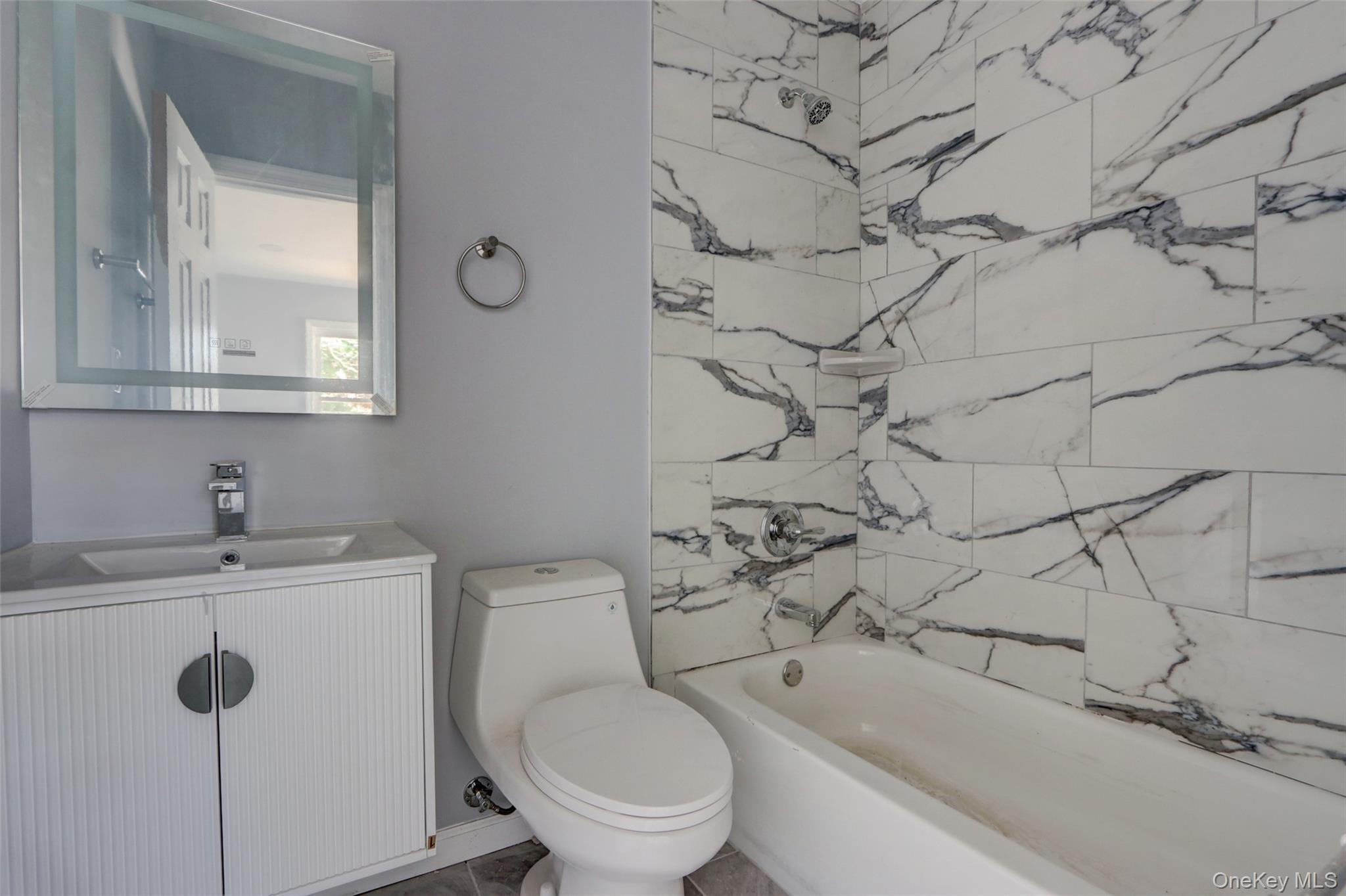 17 Windmill Lane, Levittown, NY 11756