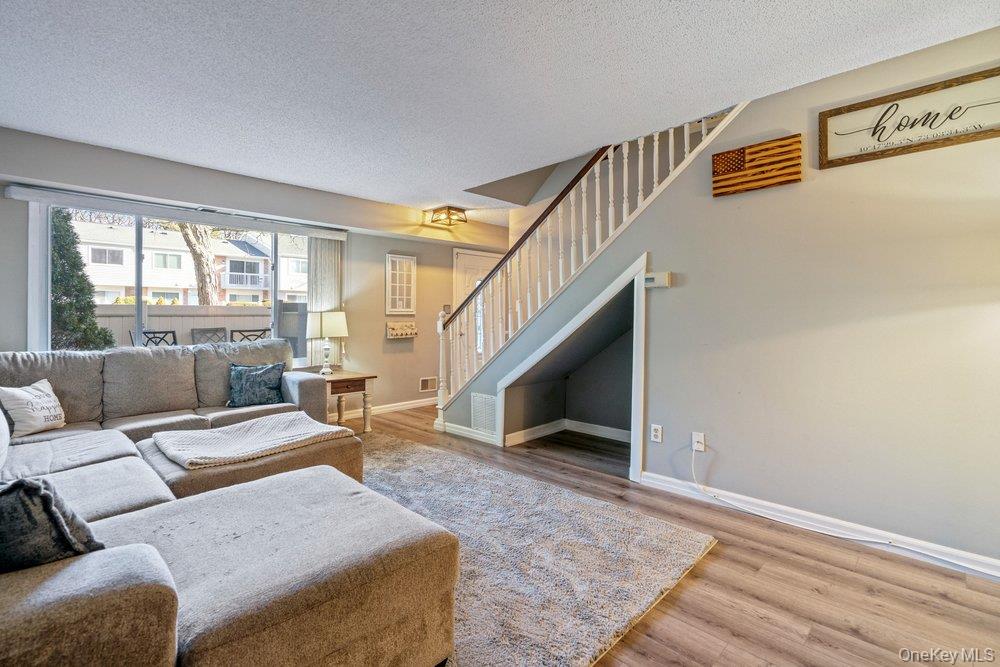 210 Springmeadow Drive # C, Holbrook, NY 11741