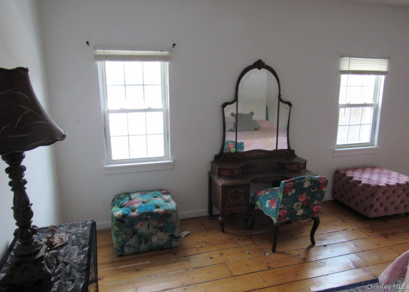 19 Old Post Road, Esopus, NY 12429