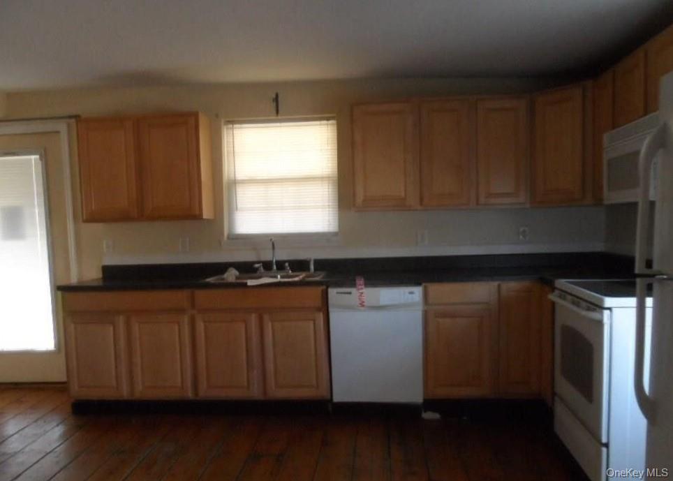 19 Old Post Road, Esopus, NY 12429