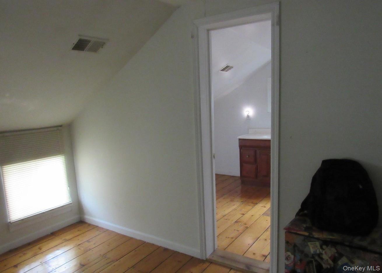 19 Old Post Road, Esopus, NY 12429