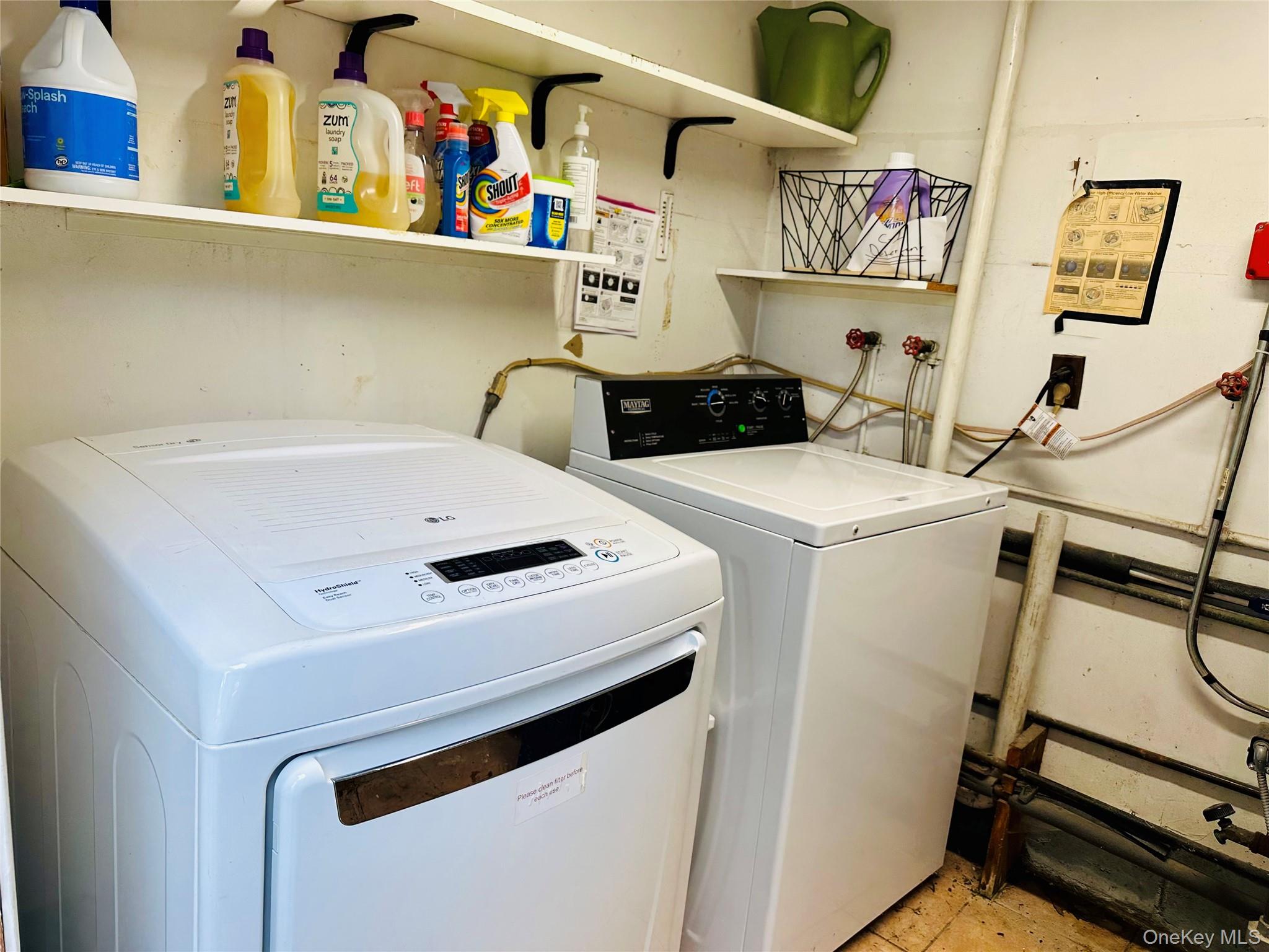 231 Manorhaven Boulevard, Port Washington, NY 11050