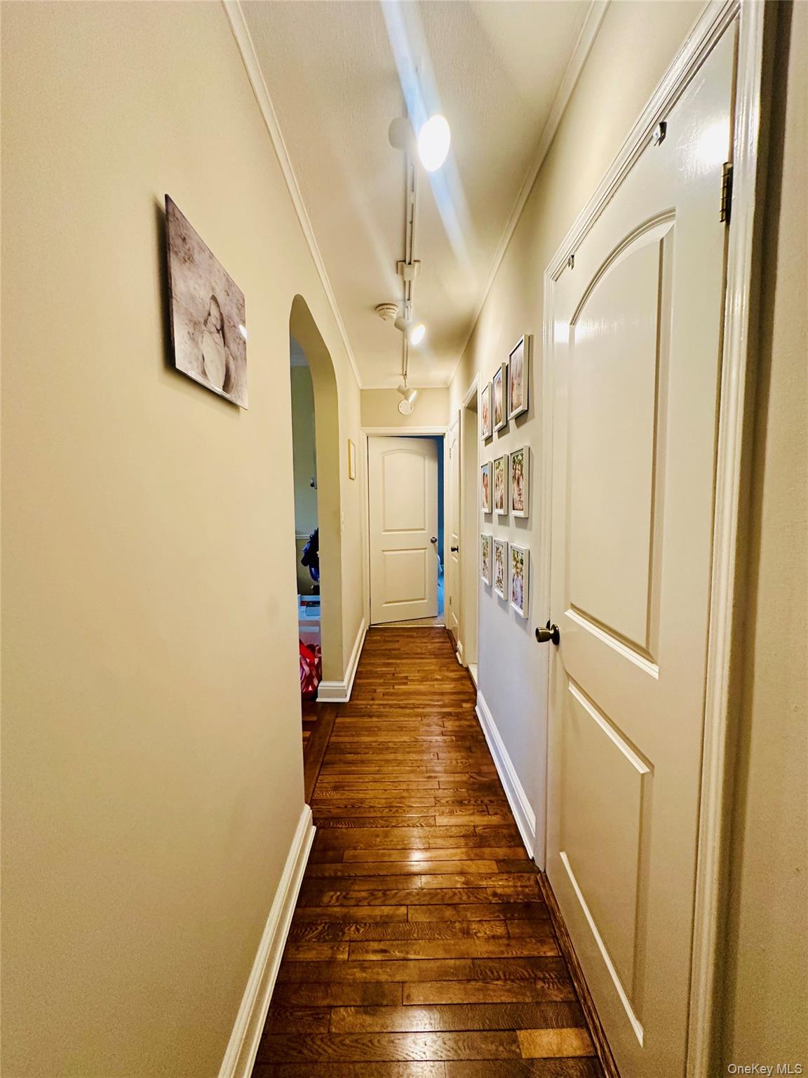 231 Manorhaven Boulevard, Port Washington, NY 11050