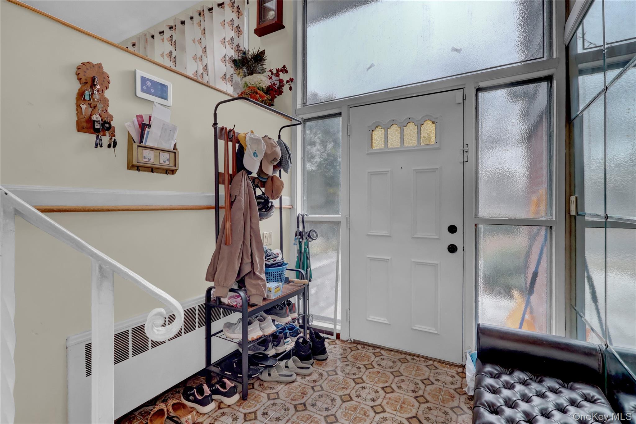 211 Cantiague Rock Road, Westbury, NY 11590