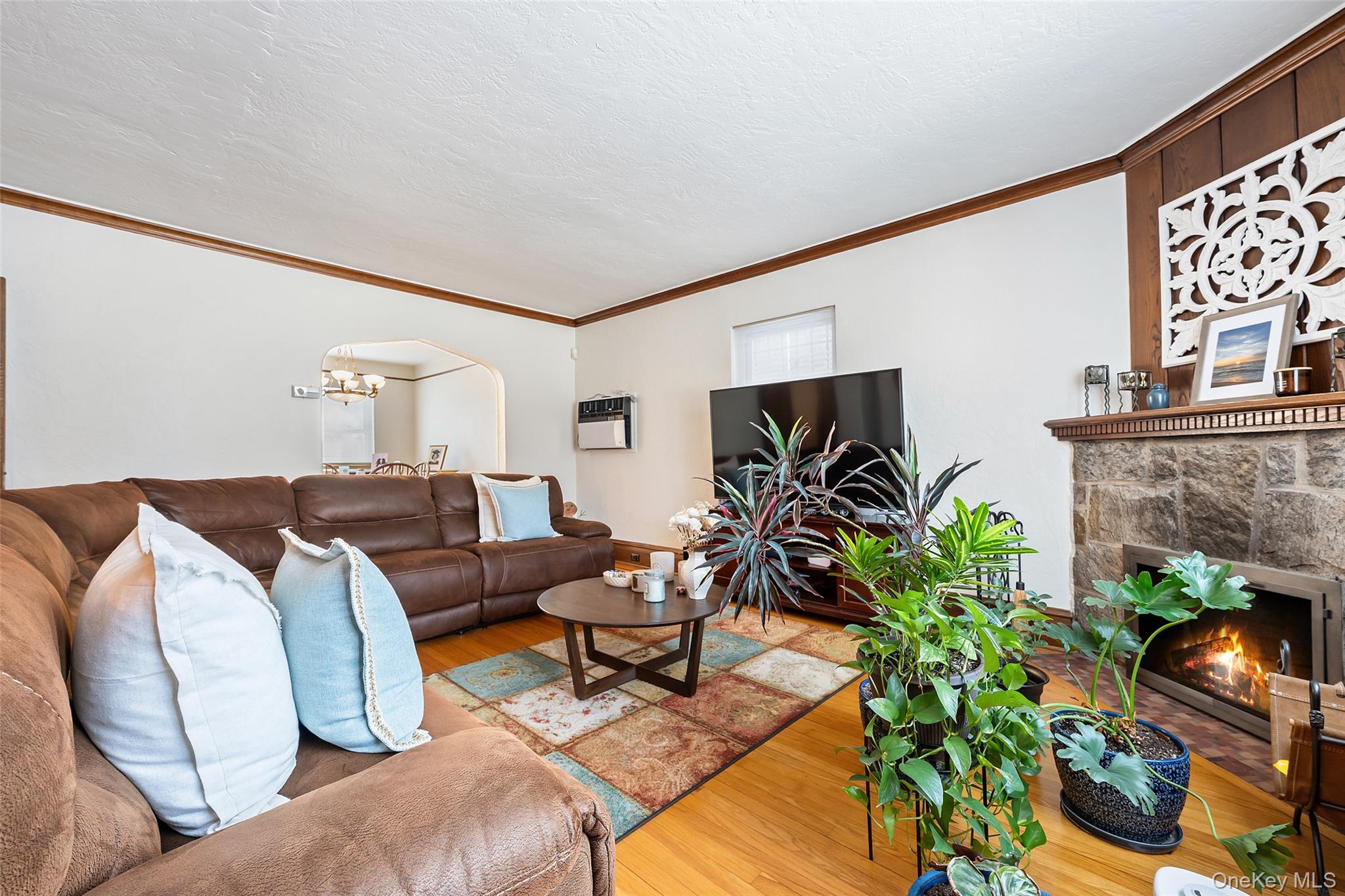 7717 82nd Street, Glendale, NY 11385