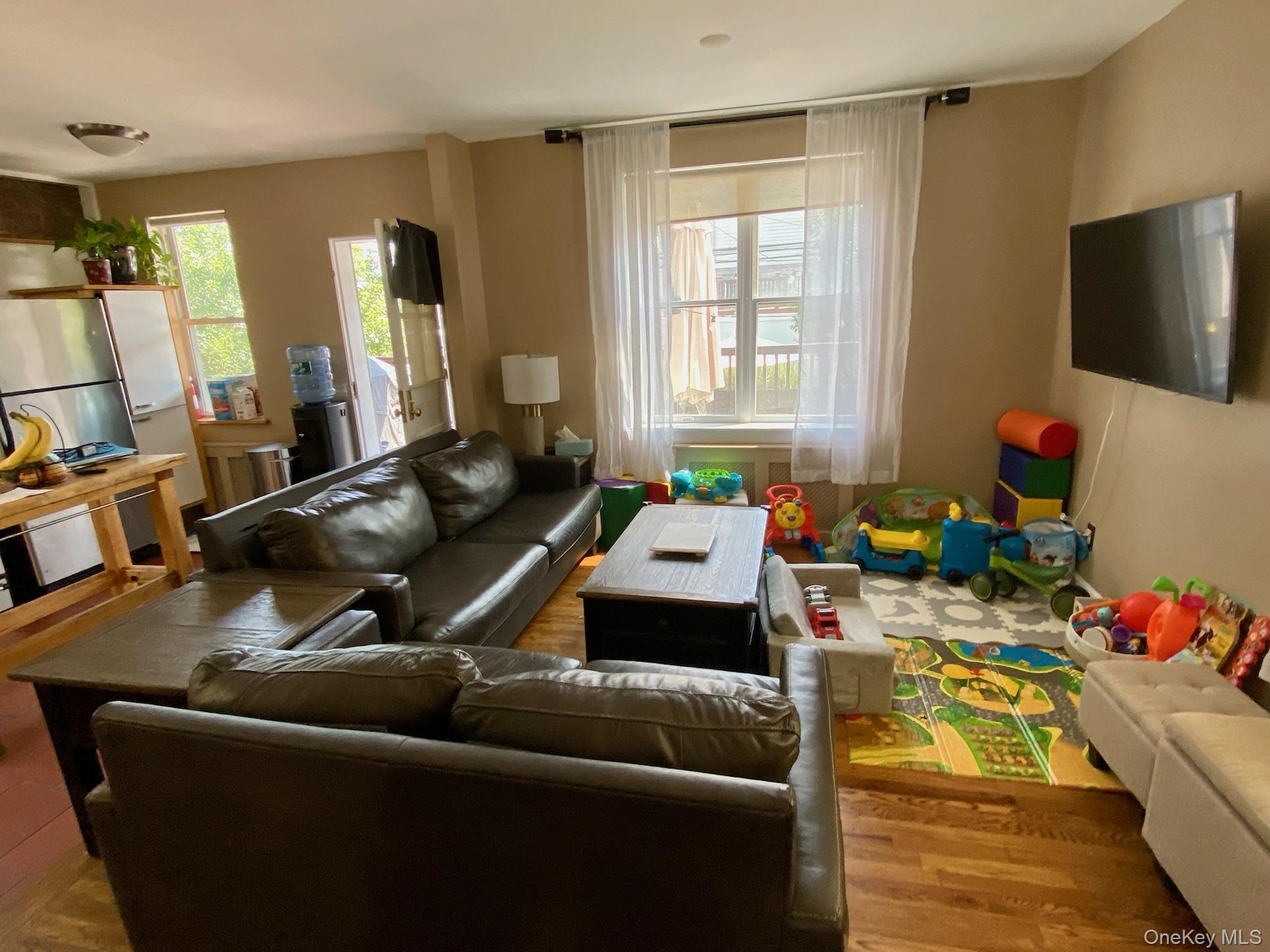 462 W Chester Street # Main, Long Beach, NY 11561