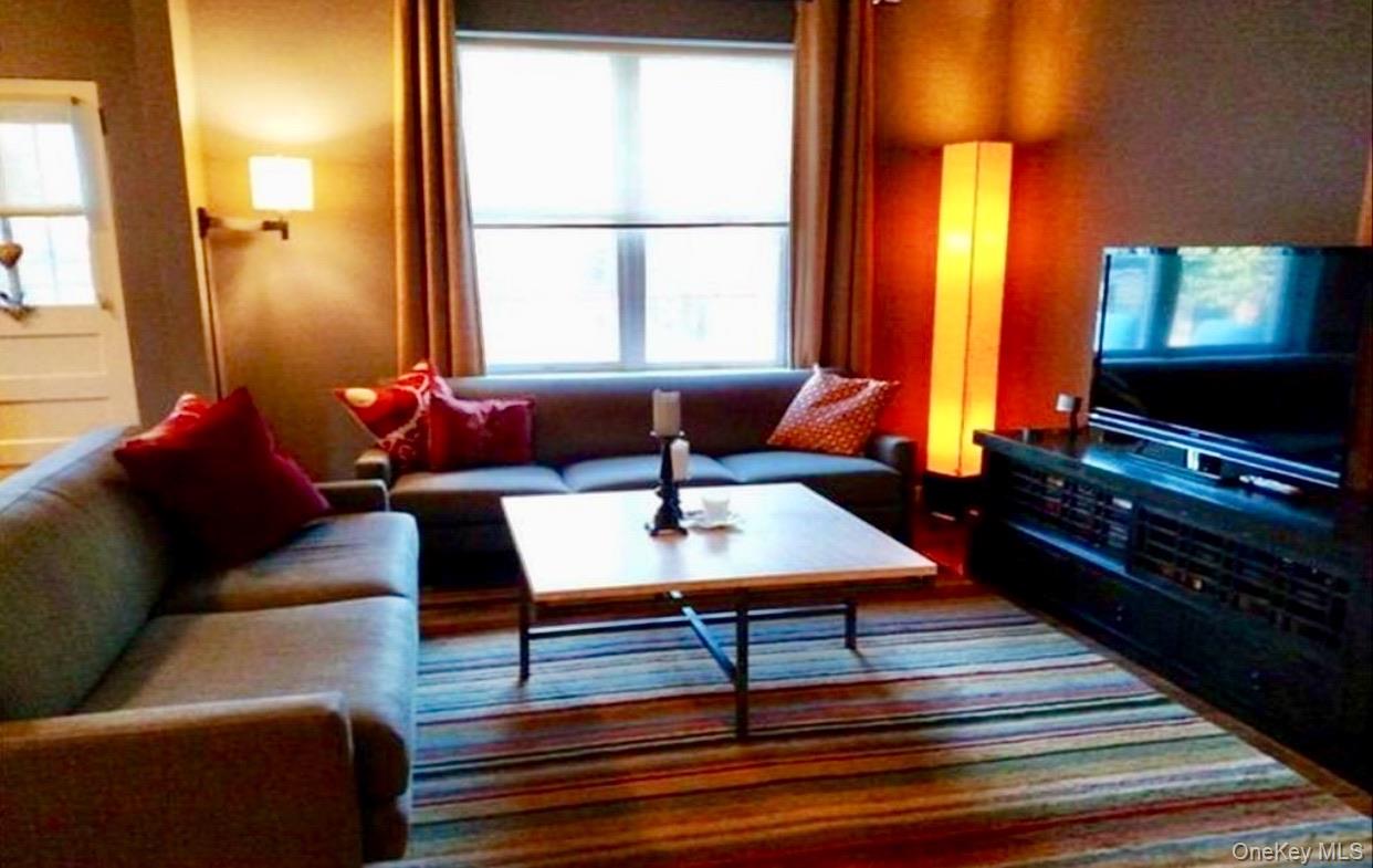 462 W Chester Street # Main, Long Beach, NY 11561