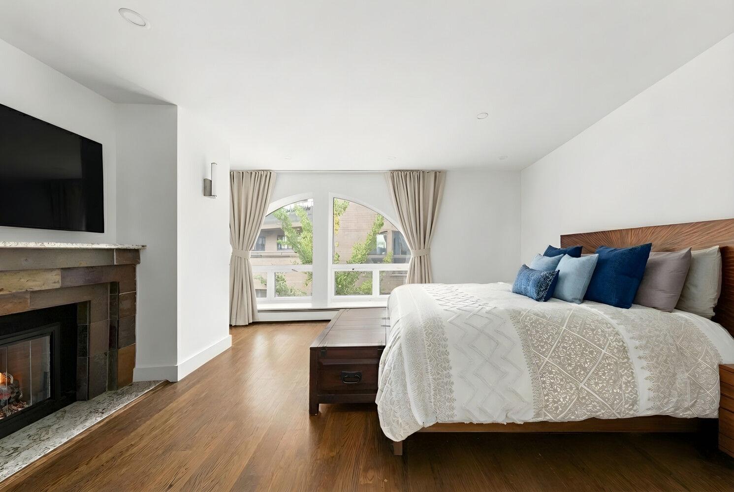 130 BARROW Street # PH20, New York (Manhattan), NY 10014