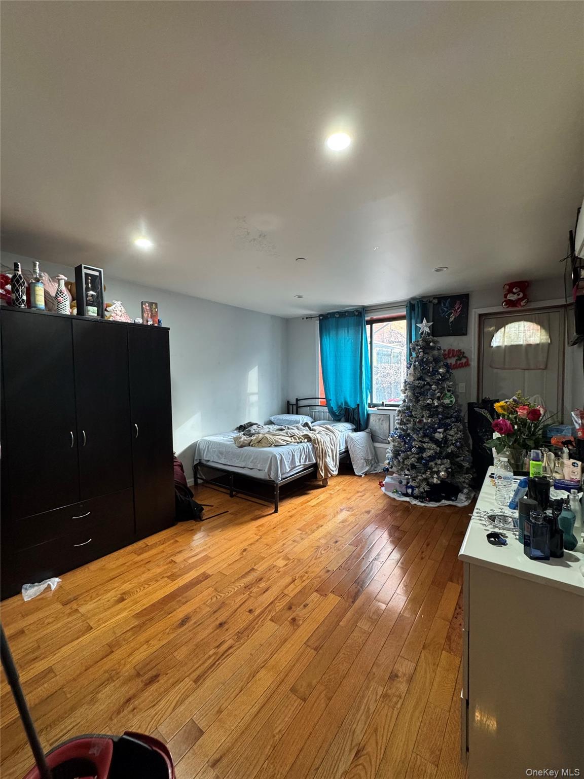 112-42 38 Avenue, Corona, NY 11368