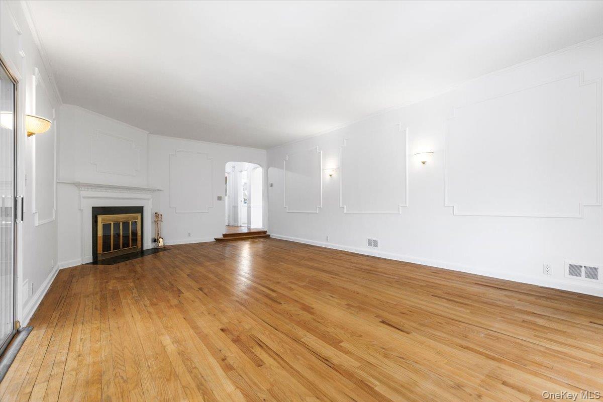 55 Del Rey Drive, Mount Vernon, NY 10552