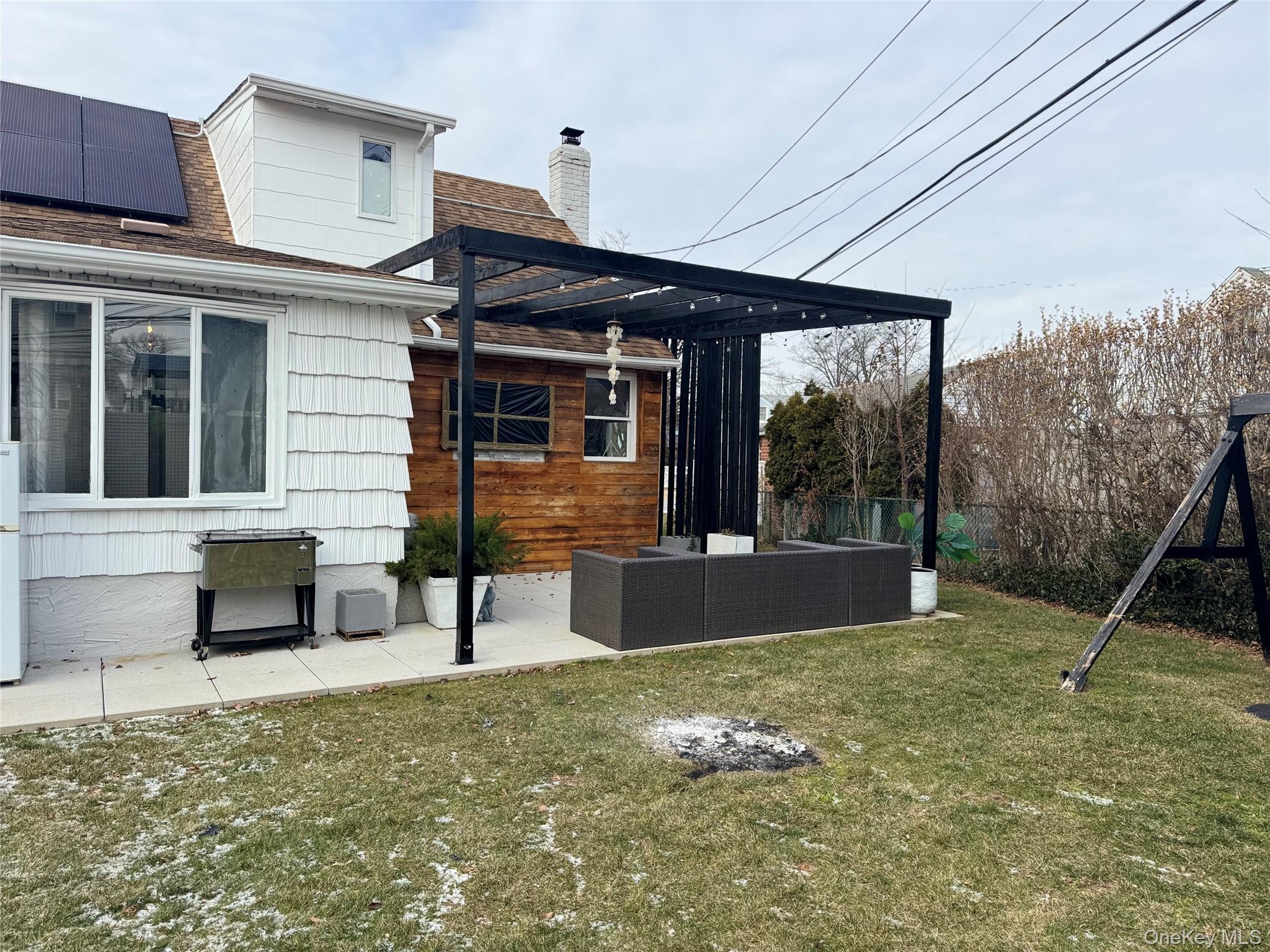 573 Martin Road, Franklin Square, NY 11010