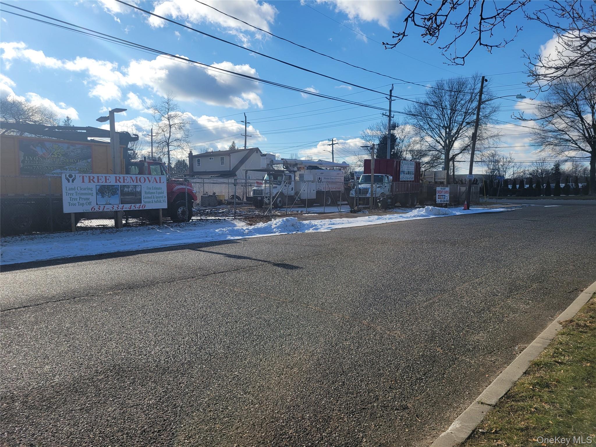 1699 5th Avenue, Bay Shore, NY 11706