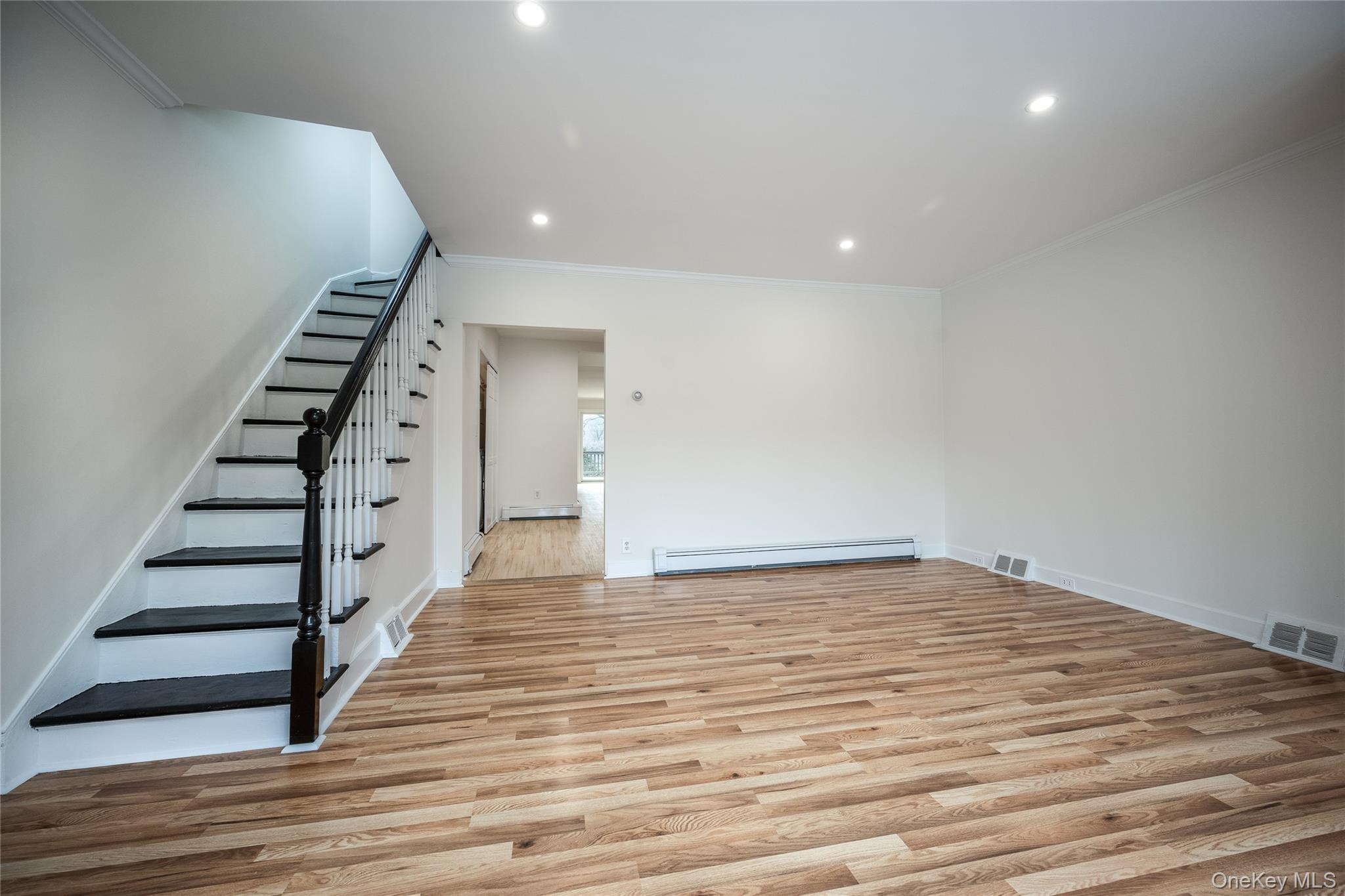 14 Deane Place, Larchmont, NY 10538