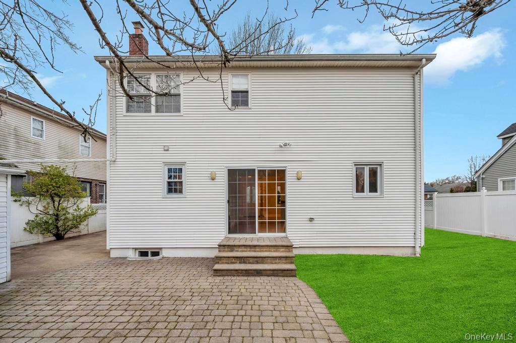 2585 Oceanside Road, Oceanside, NY 11572