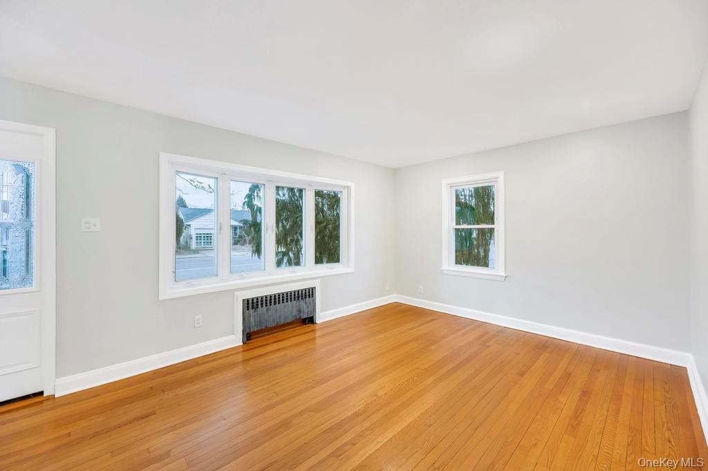 2585 Oceanside Road, Oceanside, NY 11572