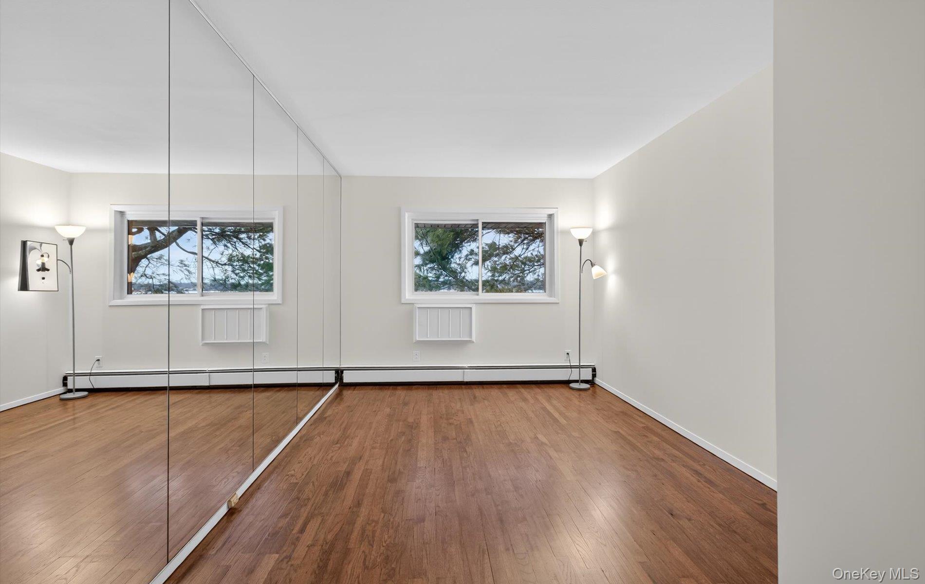 1 Toms Point Lane # 6J, Port Washington, NY 11050