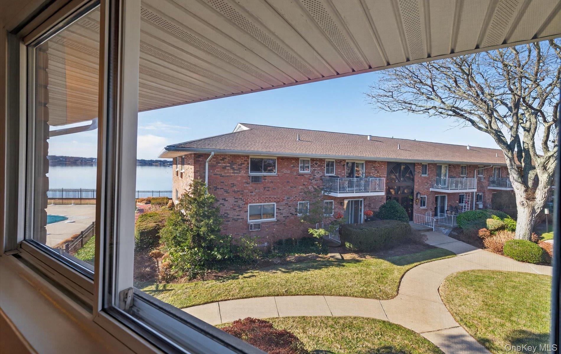 1 Toms Point Lane # 6J, Port Washington, NY 11050