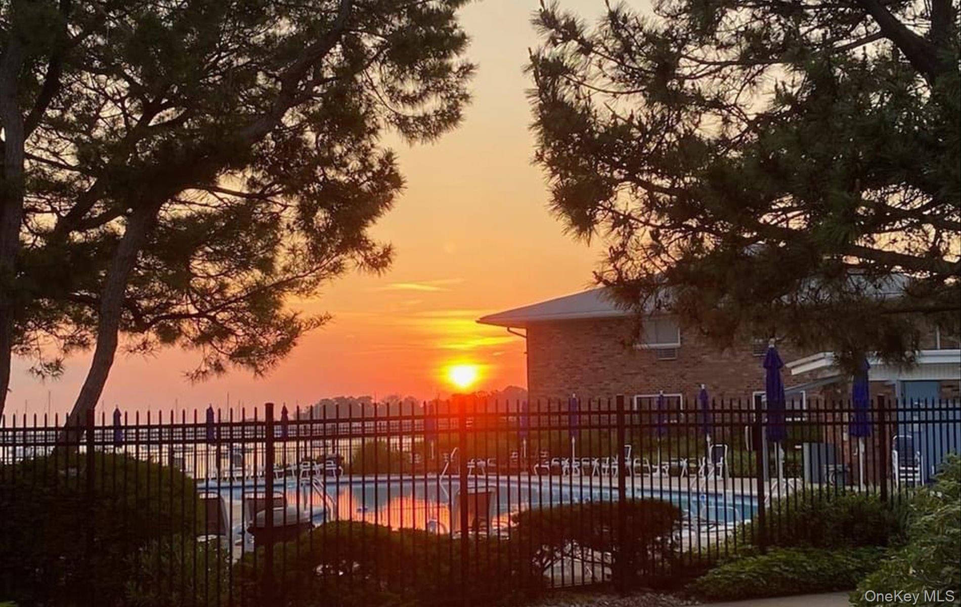 1 Toms Point Lane # 6J, Port Washington, NY 11050