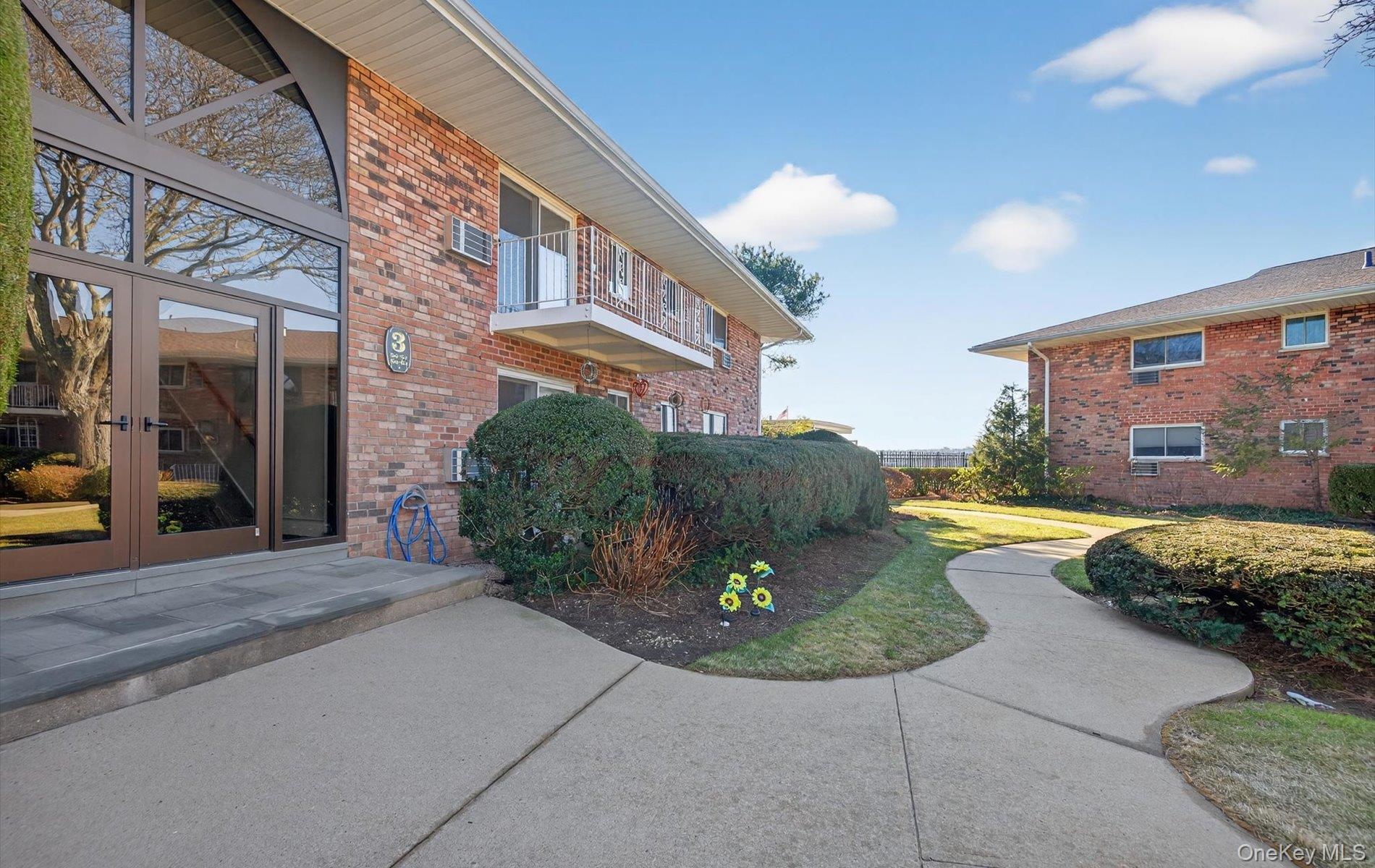 1 Toms Point Lane # 6J, Port Washington, NY 11050