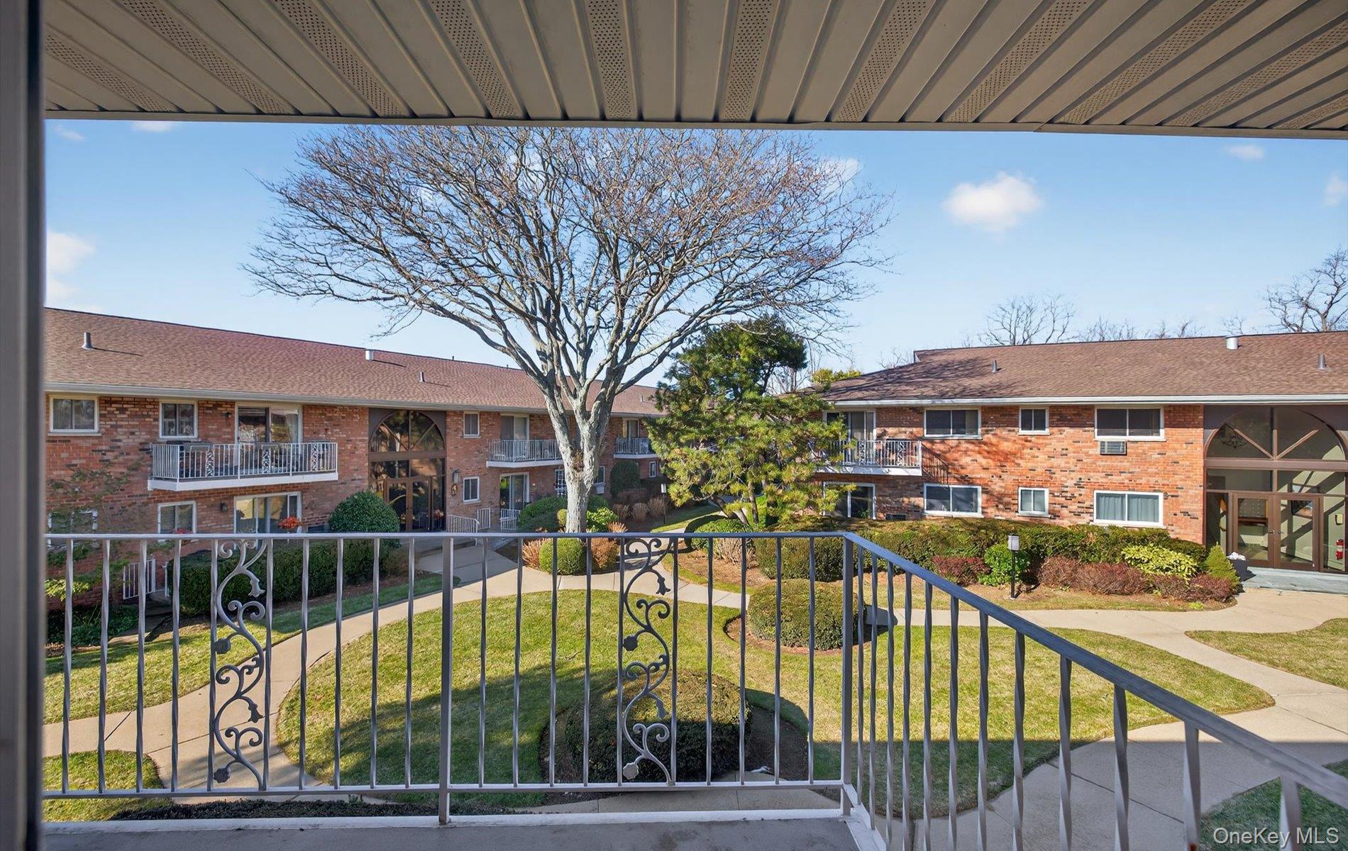 1 Toms Point Lane # 6J, Port Washington, NY 11050