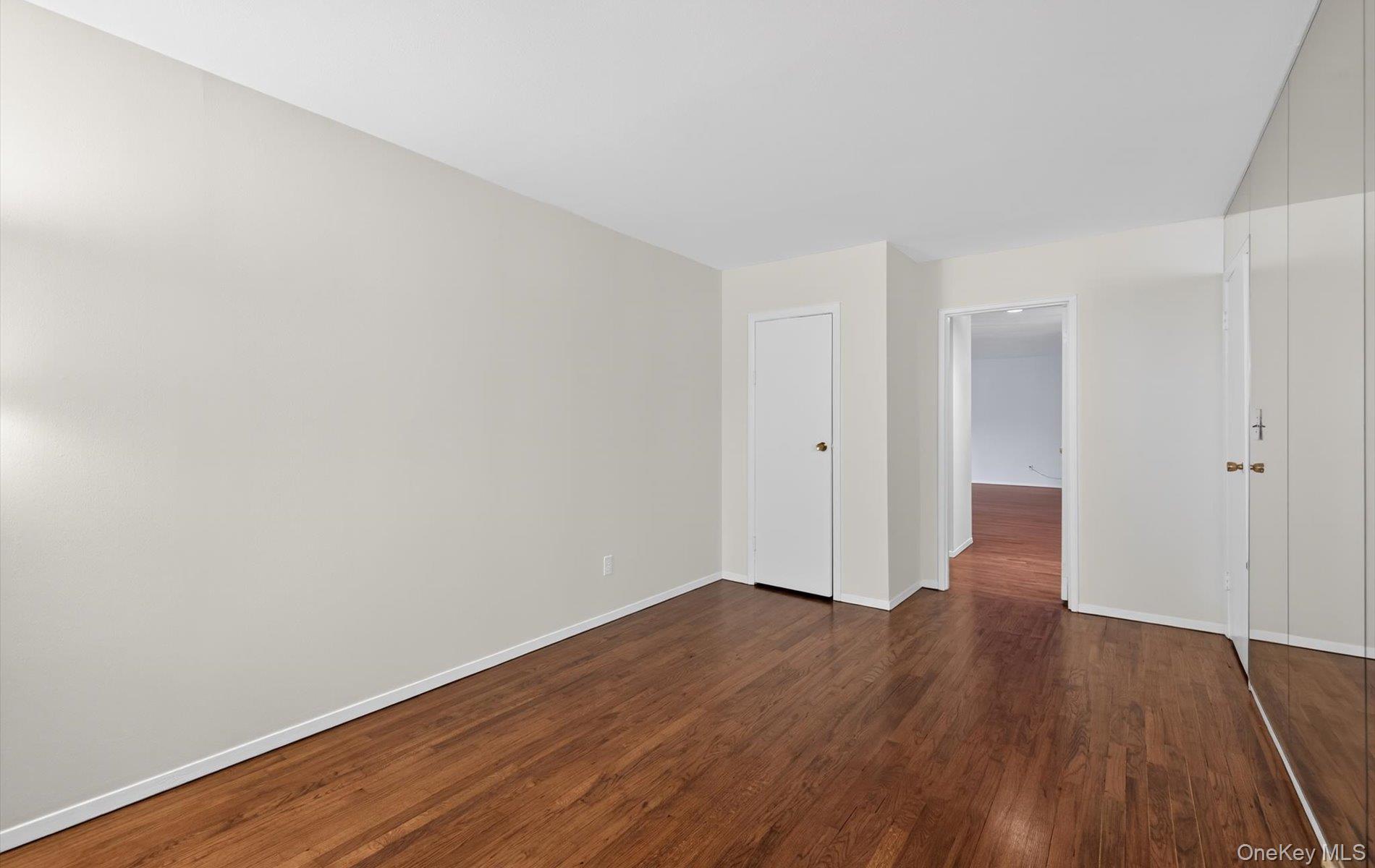 1 Toms Point Lane # 6J, Port Washington, NY 11050