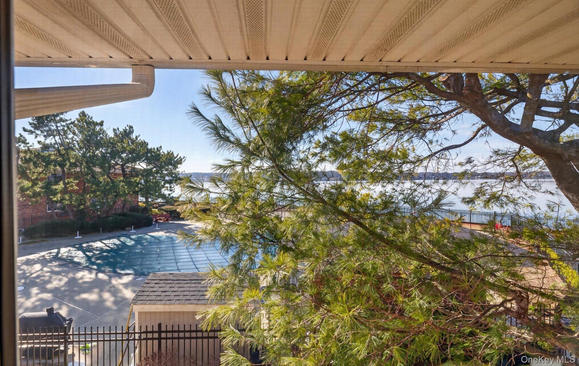 1 Toms Point Lane # 6J, Port Washington, NY 11050