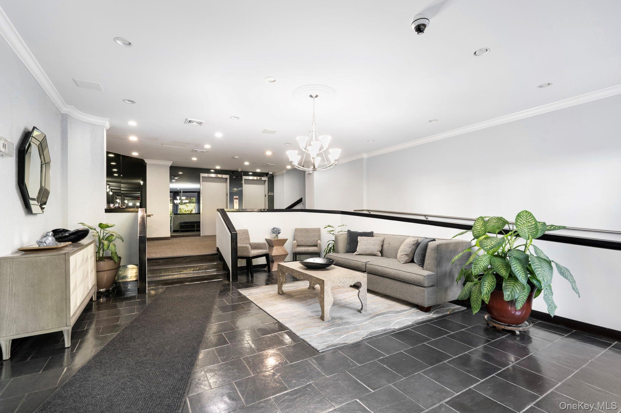 400 High Point Drive # 408, Hartsdale, NY 10530