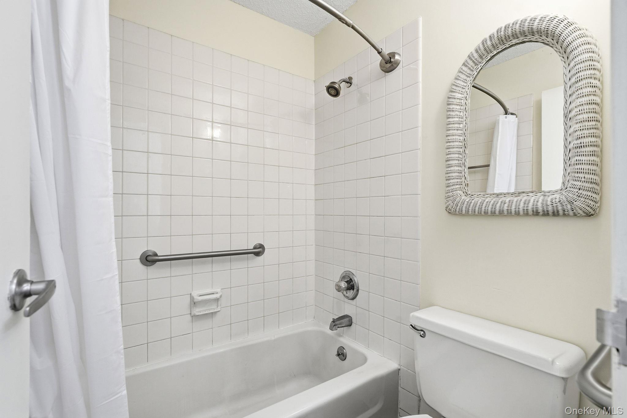 400 High Point Drive # 408, Hartsdale, NY 10530